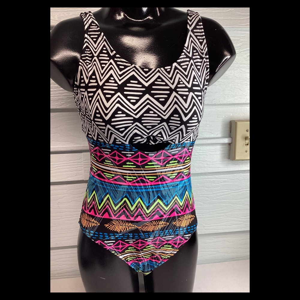 Colorful Geometric One-Piece Swimsuit 1